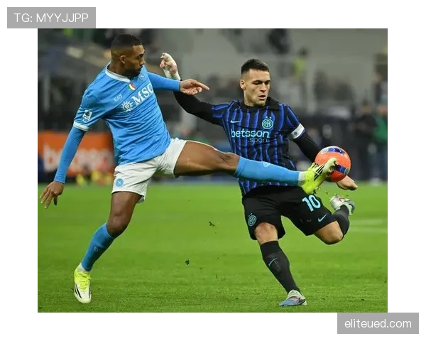 本泽马与劳塔罗·马丁内斯对比分析：全能中锋与机会主义者的角色差异